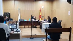 Juicio por un delito contra la ordenacin del territorio en el que estuvieron imputados madre e hijo