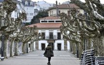 La despoblaci�n afecta a zonas rurales y tambi�n a �reas urbanas, como la villa de Ortigueira. 