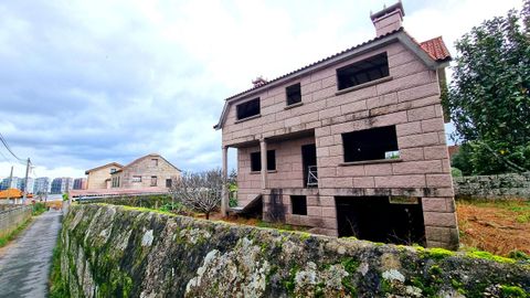 El inmueble ubicado en el n�mero 2 de la calle Tombo se hizo sin permiso y no se legaliz�