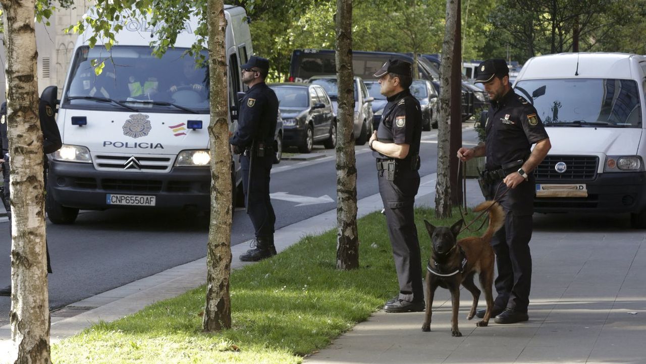 La Policía Nacional detiene a un hombre por un robo con fuerza en un ...