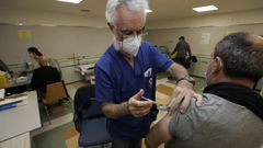 Esta semana contin�a la vacunaci�n frente al covid-19 en el hospital mari�ano