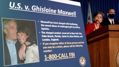 La fiscala general interina, Audrey Strauss, en una conferencia de prensa en la que se anuncian los cargos contra Ghislaine Maxwell por su papel en la explotacin y abuso de nias menores de edad por parte de Jeffrey Epstein.
