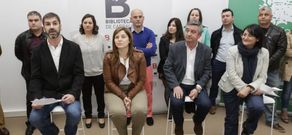 Costa, Cancela, Vi�a y Vila, ayer en la biblioteca Rego da Balsa de Carballo. 