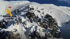 La Guardia Civil busca a un operario sepultado por un alud de nieve