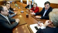 Reuni�n de los comit�s de Megasa y Endesa y los alcaldes de Nar�n y As Pontes con el presidente del Puerto