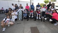 Princesas Rett. Ni�as afectadas por el s�ndrome y sus familias acudieron desde distintos puntos de Galicia para participar en la gran fiesta solidaria destinada a recaudar fondos para la investigaci�n que permita mejorar su calidad de vida y conocer m�s sobre la dolencia.
