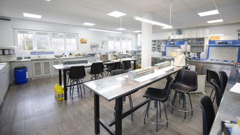 Uno de los laboratorio del CIFP Montecelo