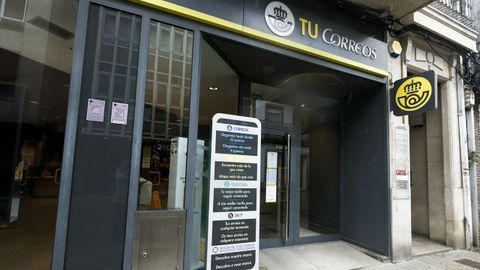 La oficina de Correos de Vilagarc�a que est� en la r�a do R�o