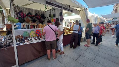 Un aspecto del recinto de la feria Artelemos instalado en la calle Cardenal