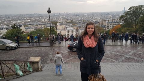 Irene R�o trabaja como profesora de espa�ol en Saint-Germain-l�s-Arpajon