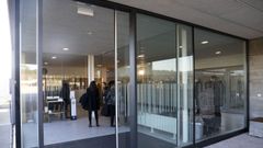 La toma de muestras puede hacerse en casa o en el centro de salud, en la foto el de O Milladoiro