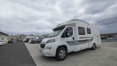 Autocaravanas, ayer, en el puerto de Malpica 