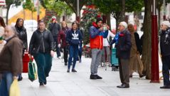 Las colas toman la petaonal del Calvario