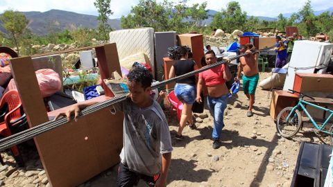 La declaración del estado de excepción por parte de Venezuela provocó la deportación de cientos de colombianos adultos y la repatriación de menores de edad.