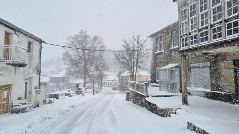 Intensa nevada en Chandrexa de Queixa por la borrasca Ingrid