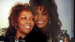 Cissy Houston junto a su hija Whitney