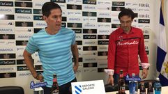 El costarricense Eithel Ariel Rodr�guez Araya, con Ju�ncar Fern�ndez Lago en su presentaci�n con el Racing de Ferrol