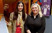 Patricia Bardanca Rojo con la profesora Mercedes Garrote Mart�n. 