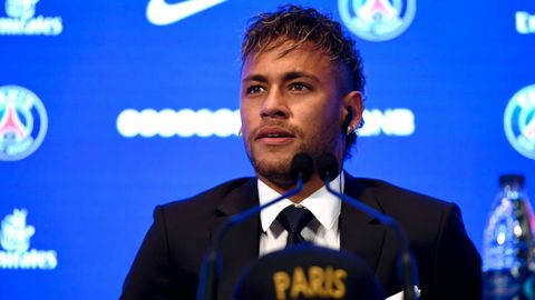 Presentaci�n de Neymar con el PSG
