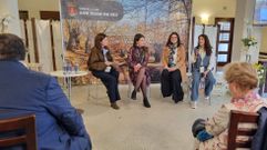 Alejandra Seara, Elisa Fern�ndez, Angelly P�rez y Zaira Vidal, en la mesa redonda sobre emprendimiento femenino rural.