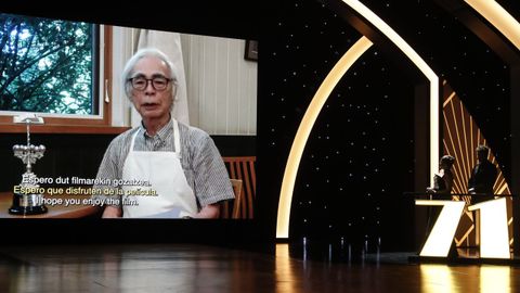 Miyazaki, agradeciendo su premio Donostia por videoconferencia.