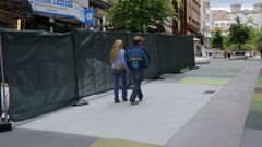 La intervenci�n ha supuesto el cambio de los trozos de suelo verde da�ados por hormig�n