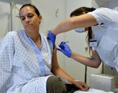 Los voluntarios, que est�n sanos, viven en Suiza. 