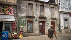 Antiguo local hostelero en el Malec�n de Ribeira en el que se levantar�n viviendas
