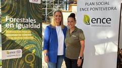 Mara Buceta, gerente de MB Consultora y Proyectos, y Patricia Pereira, jefa de suministro forestal de Ence en Pontevedra