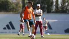 Carlos Esp�, durante su primer entrenamiento con el Real Madrid
