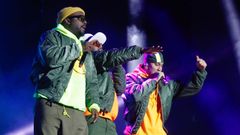The Black Eyed Peas, en plena actuaci�n de la noche del s�bado en el festival O Son do Cami�o