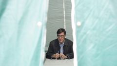 El presidente de la Generalitat, Salvador Illa,durante la visita el Centro de mando avanzado del dispositivo de contencin de la peste porcina africana en Torreferrusa.