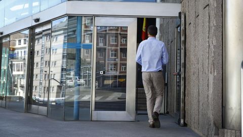 Imagen de archivo de los accesos a los juzgados de A Coru�a.
