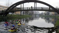 La plataforma se opone a la sustituci�n de la pasarela de madera por un puente abierto al tr�fico