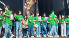 Alumnos del IES de Oroso pregoneros de la Festa da Troita