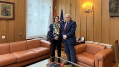 El subdelegado del Gobierno recibi� a Mar�a Isabel Fari�as.