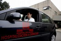 Aunque el Hospital do Saln�s tiene servicio a domicilio, O Grove depende del �rea de Pontevedra.
