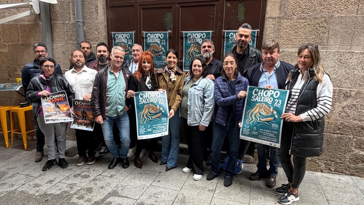 El chopo, protagonista de nuevo en la rúa do Sal de Ribeira con una exaltación gastronómica con 140 kilos