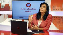 La bi�loga, en la mesa saludable organizada por Vegalsa-Eroski