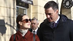 La primera ministra de Finlandia, Sanna Marin, con el presidente del Gobierno de Espa�a, Pedro S�nchez, durante una visita de este a Helsinki a principios de mes