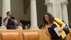 La diputada de Podemos Raquel Romero ha votado contra la investitura como presidenta de la socialista Concha Andreu