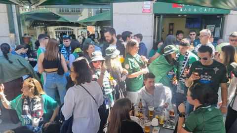 Ambiente en Canido antes del partido entre el Racing y el Deportivo.