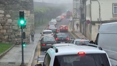 Atasco en la ronda de la Muralla de Lugo