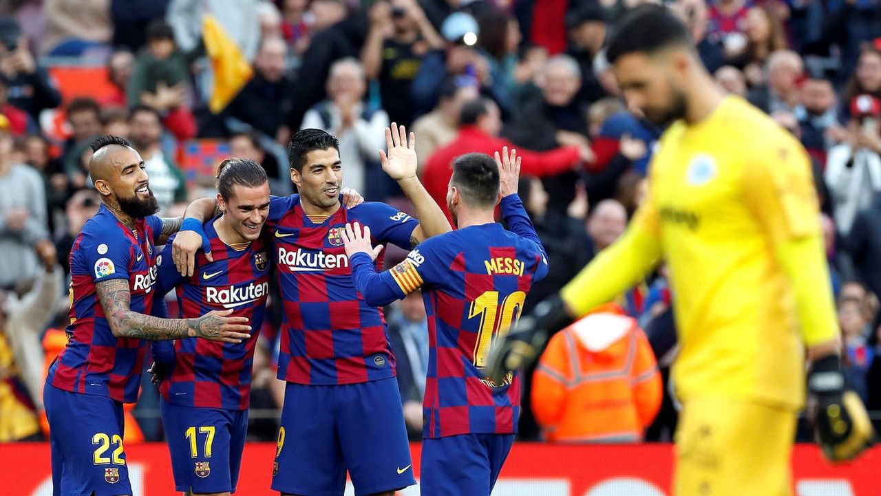 Cómoda fiesta de fin de año para el Barcelona