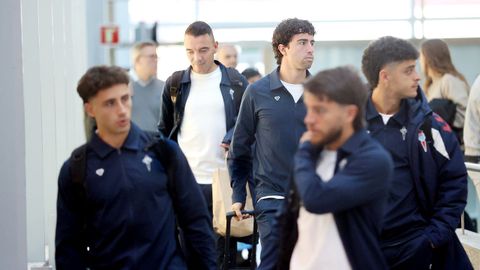 Los futbolistas del Celta Iago Aspas, Hugo Gonz�lez, hugo �lvarez, Pablo Dur�n y Sergio Carreira, el mi�rcoles en Peinador.