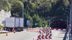 Tnel cortado en la A-6, en la frontera entre Galicia y Len, en Pedrafita