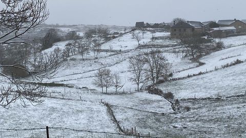 Nieve en la carretera de A Pobra de Trives a Chandrexa de Queixa