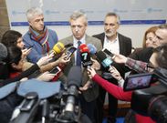 Alfonso Rueda entreg� cerca de seiscientos avales para su candidatura al PP provincial. 