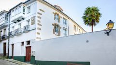 Exterior del hotel Camino do Eume, una antigua casa blasonada con patio y jard�n, en funcionamiento desde diciembre