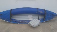 Una canoa en la secci�n de objetos perdidos de la Polic�a Local de Sanxenxo